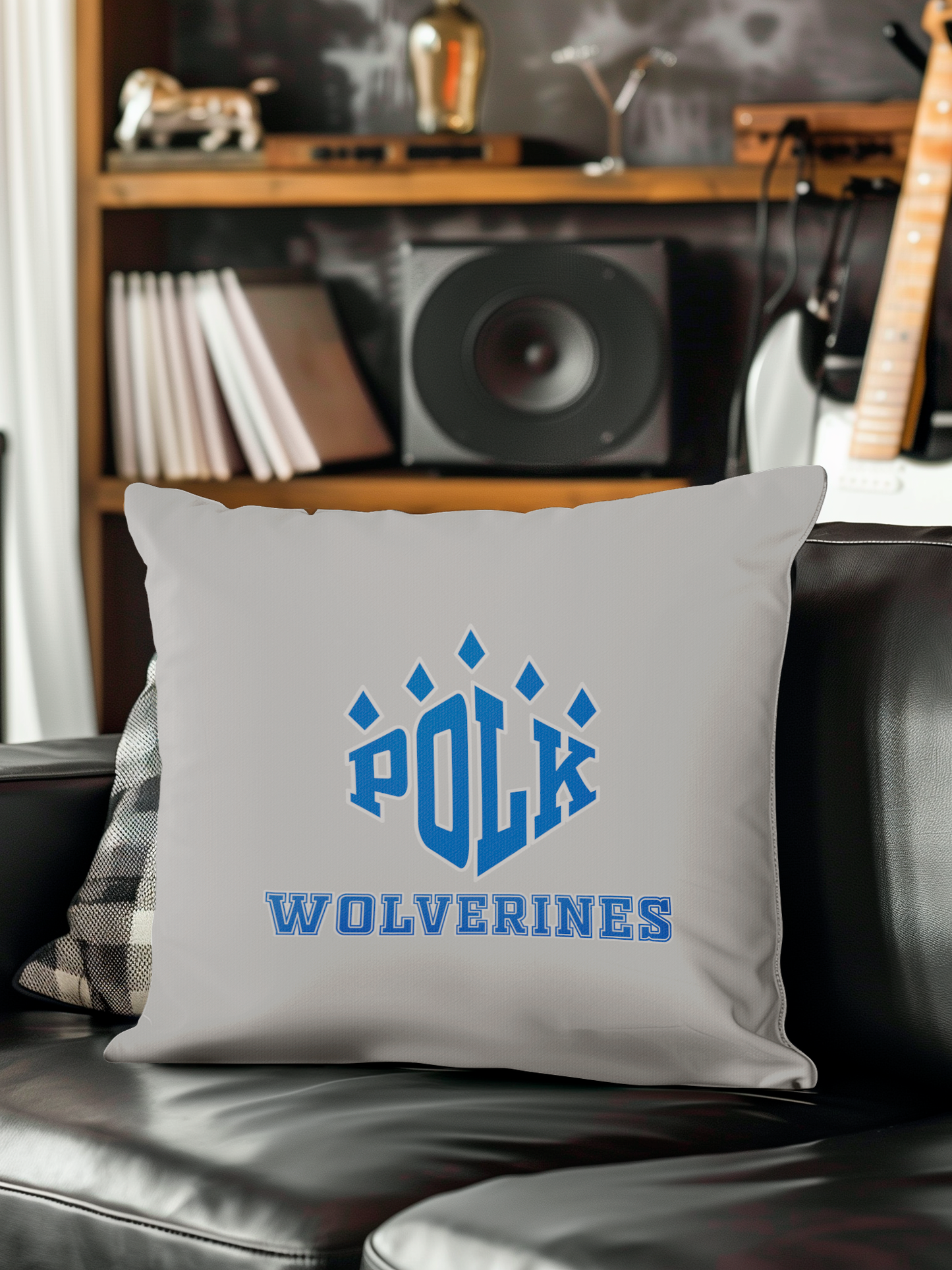 POLK Wolverines Logo Throw Pillows