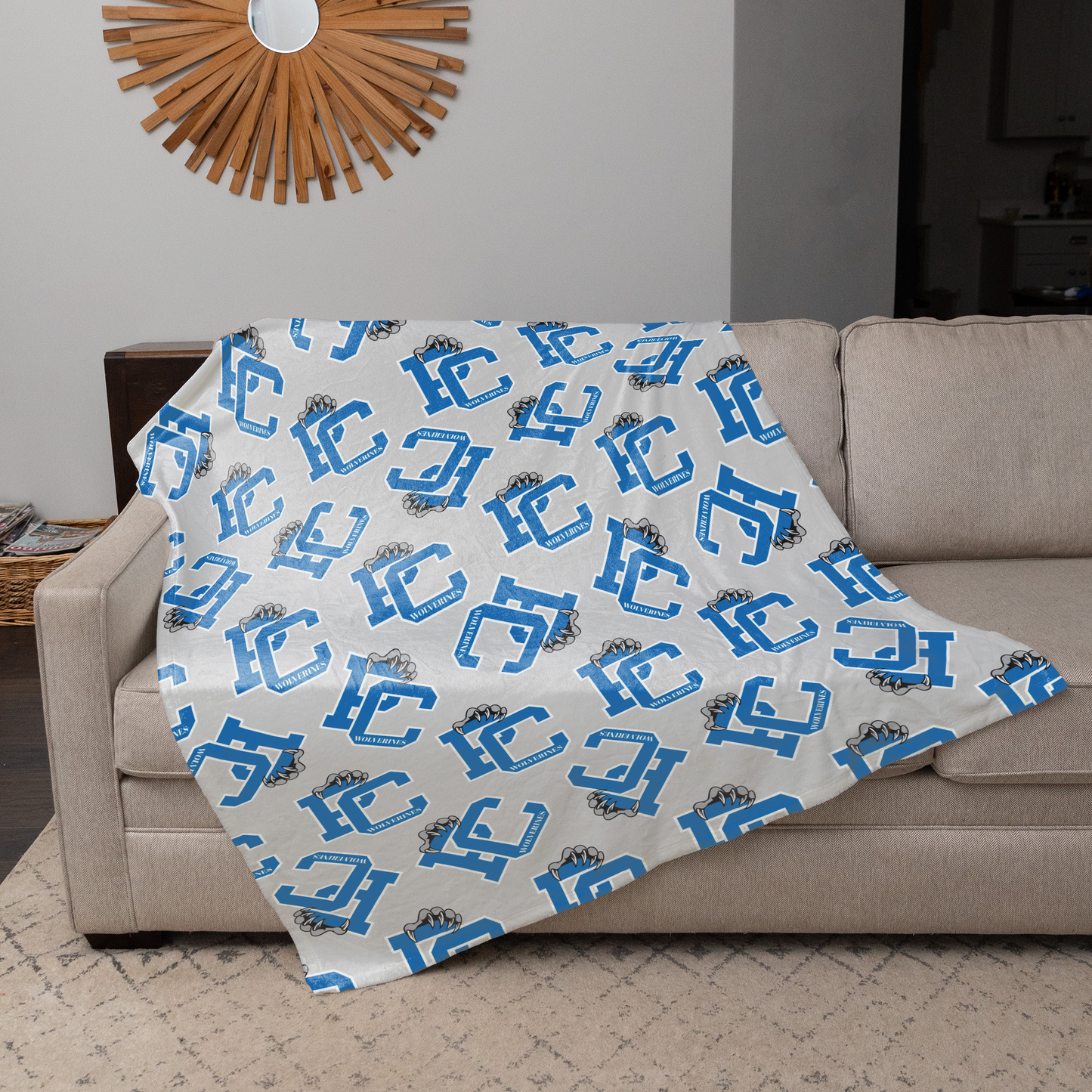 PC Wolverines Claw Logo Pattern, Blue 50"x60" Fleece Blanket