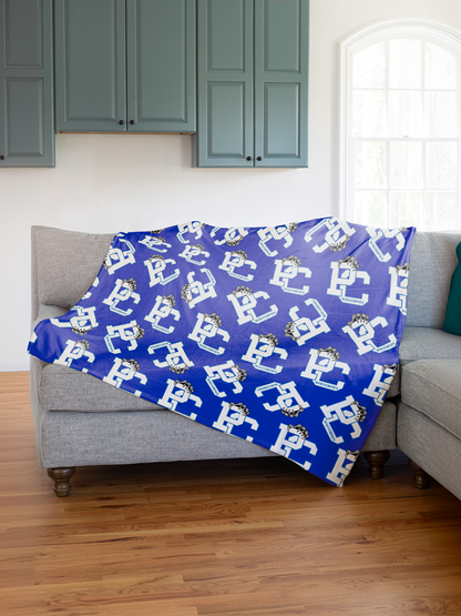 PC Wolverines Claw Logo Pattern, White on Blue 60"x80" Sherpa Fleece Blanket